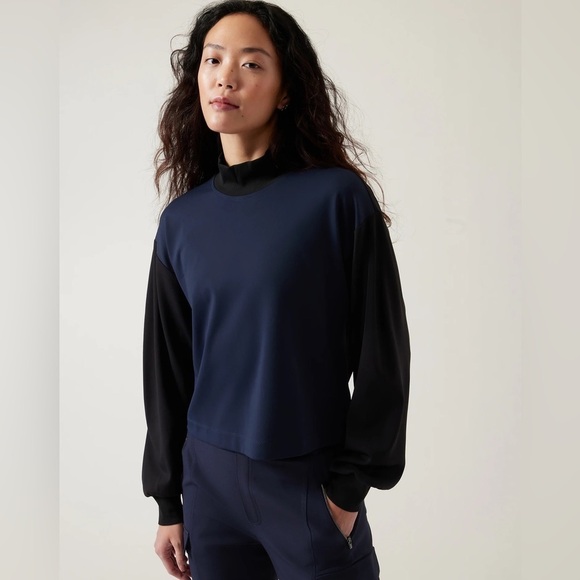 Athleta Color Block Navy Blue Black Funnel Mock Neck Sweatshirt 466920 EUC Sz XS - Picture 1 of 12